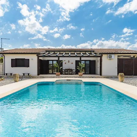Villa Alexander Con Piscina By Wonderful Italy *